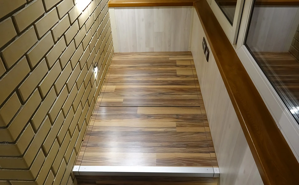 Можно ли стелить ламинат на балконе Можно ли стелить ламинат на балконе